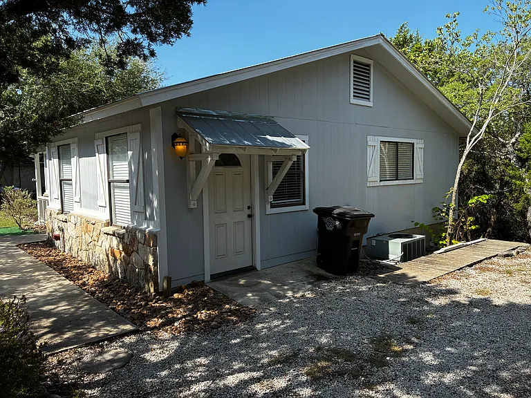 114 Roadrunner Trl — Photo 2