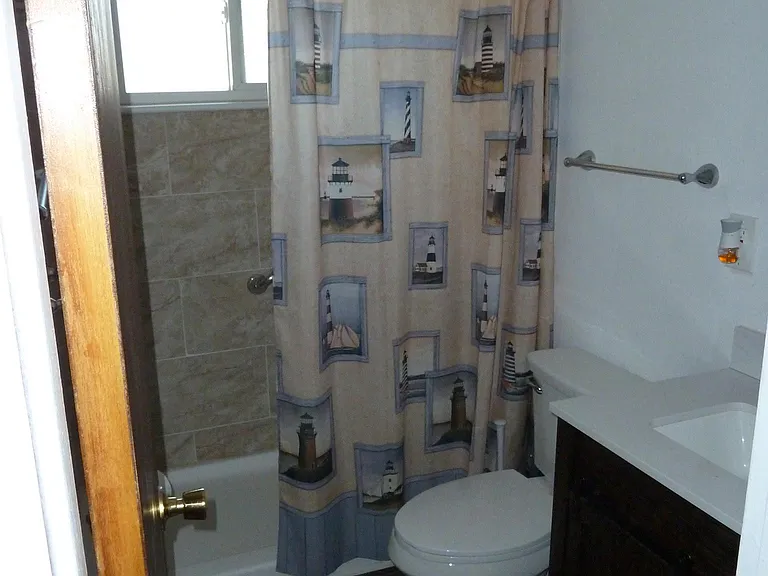 2209 Ivanhoe Dr — Photo 14