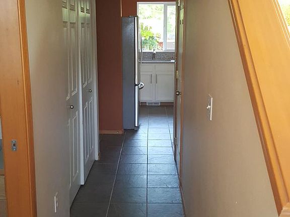 Slate tile front entry/kitchen