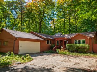 1905 Eileen Ct, Brookfield, WI 53005