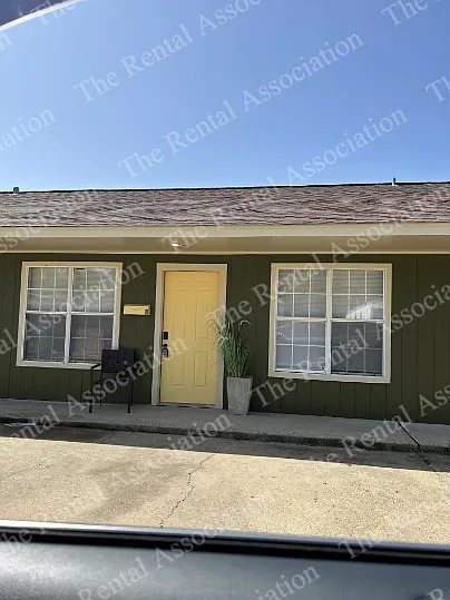 113 Splane Dr #4 — Photo 1