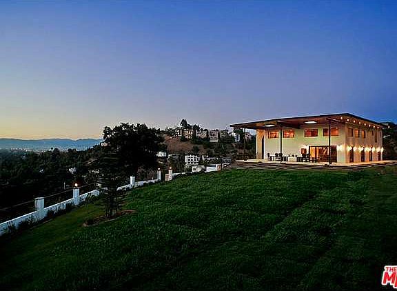 3rd image of 3415 Coldwater Canyon Ave