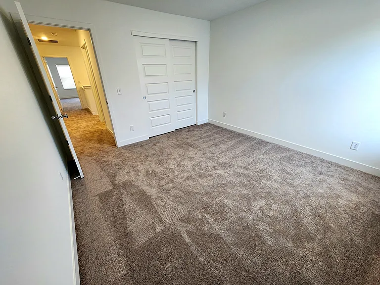 Large Bedroom