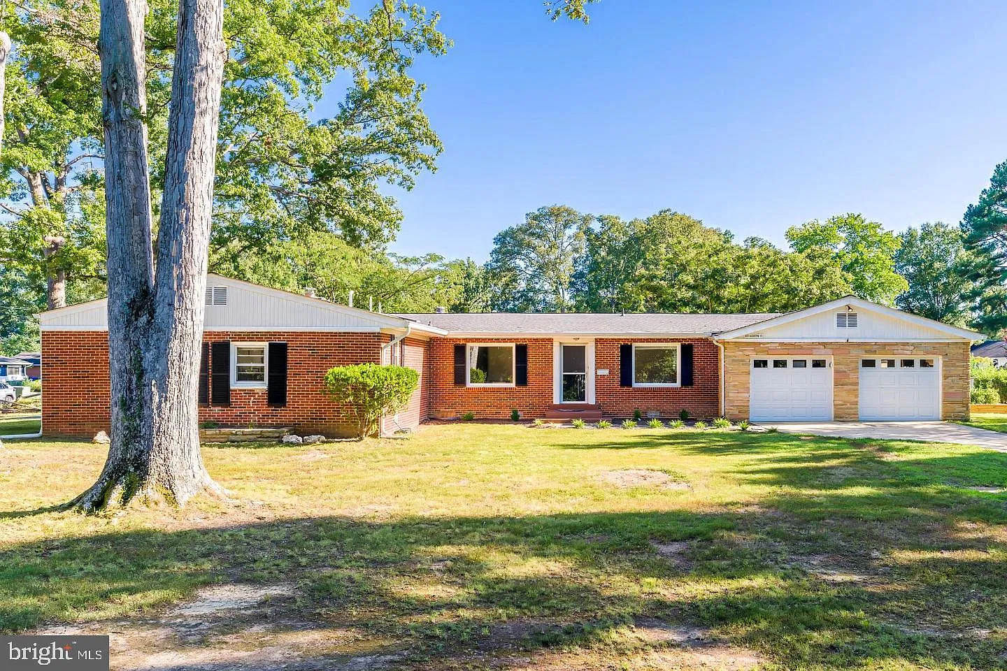 5 bed, 4.0 bath, 2598 sqft, $3,800 — Photo 1