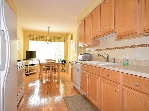 4th image of 640 Robert York Ave APT 103