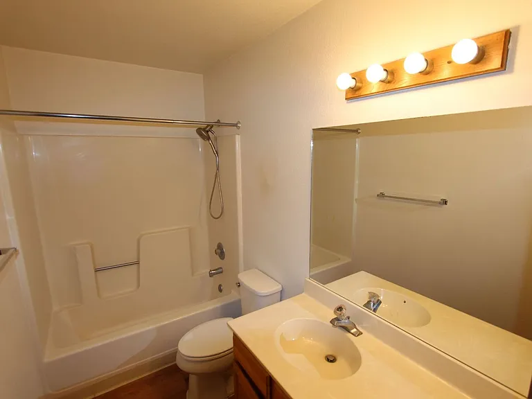 2645 N Valley View Rd #9107 — Photo 10