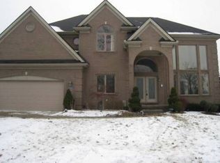 27452 Kalish Ct, Farmington Hills, MI 48334