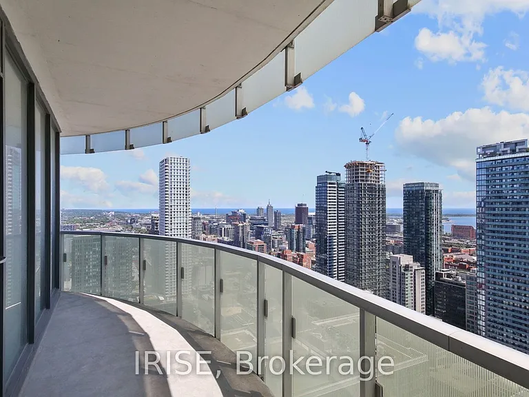 197 Yonge St #3405 — Photo 1