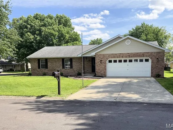 1 Cheryl Dr, Mascoutah, IL 62258