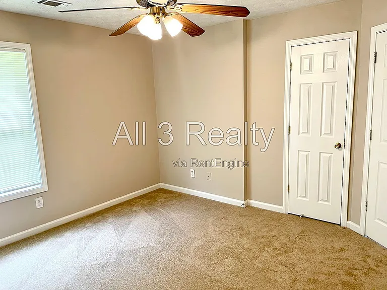1908 Demilio Dr — Photo 18