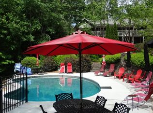 320 Fernwood Dr, Salem, SC 29676