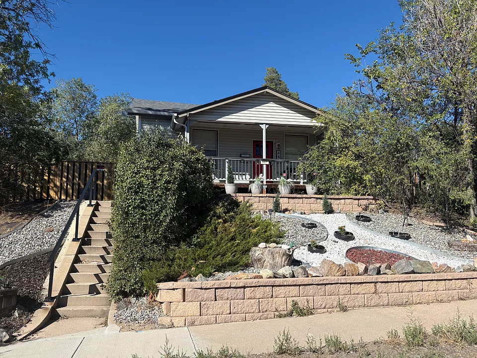 447 Knox Ct