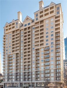 3334 Peachtree Rd NE APT 204, Atlanta, GA, 30326