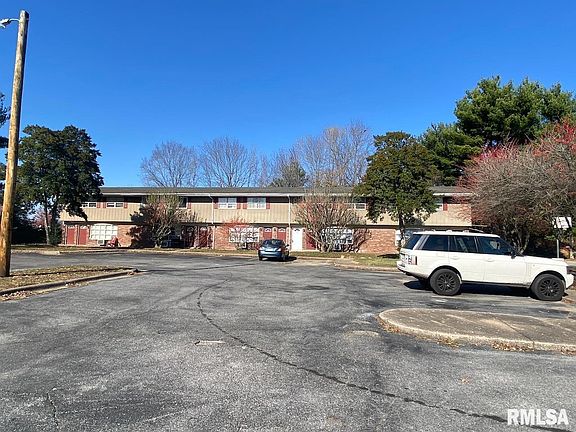 2nd image of 500 N Westridge Dr