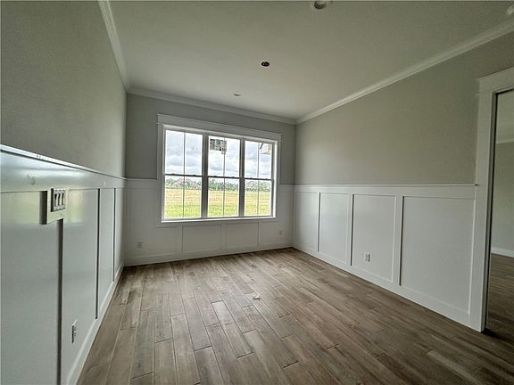 5th image of 6923 Ellehue Ln