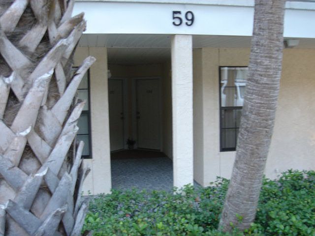 Back Entry from parking