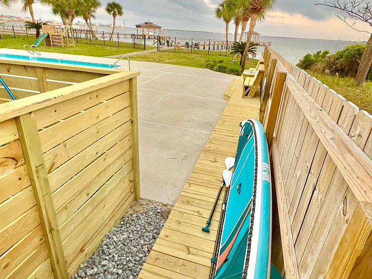2036 Pritchard Point Dr — Photo 40