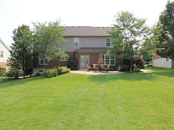 Huge back yard!