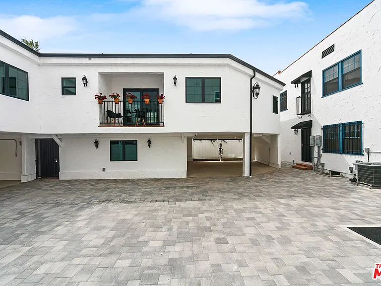 458 N Sierra Bonita Ave #460 — Photo 10