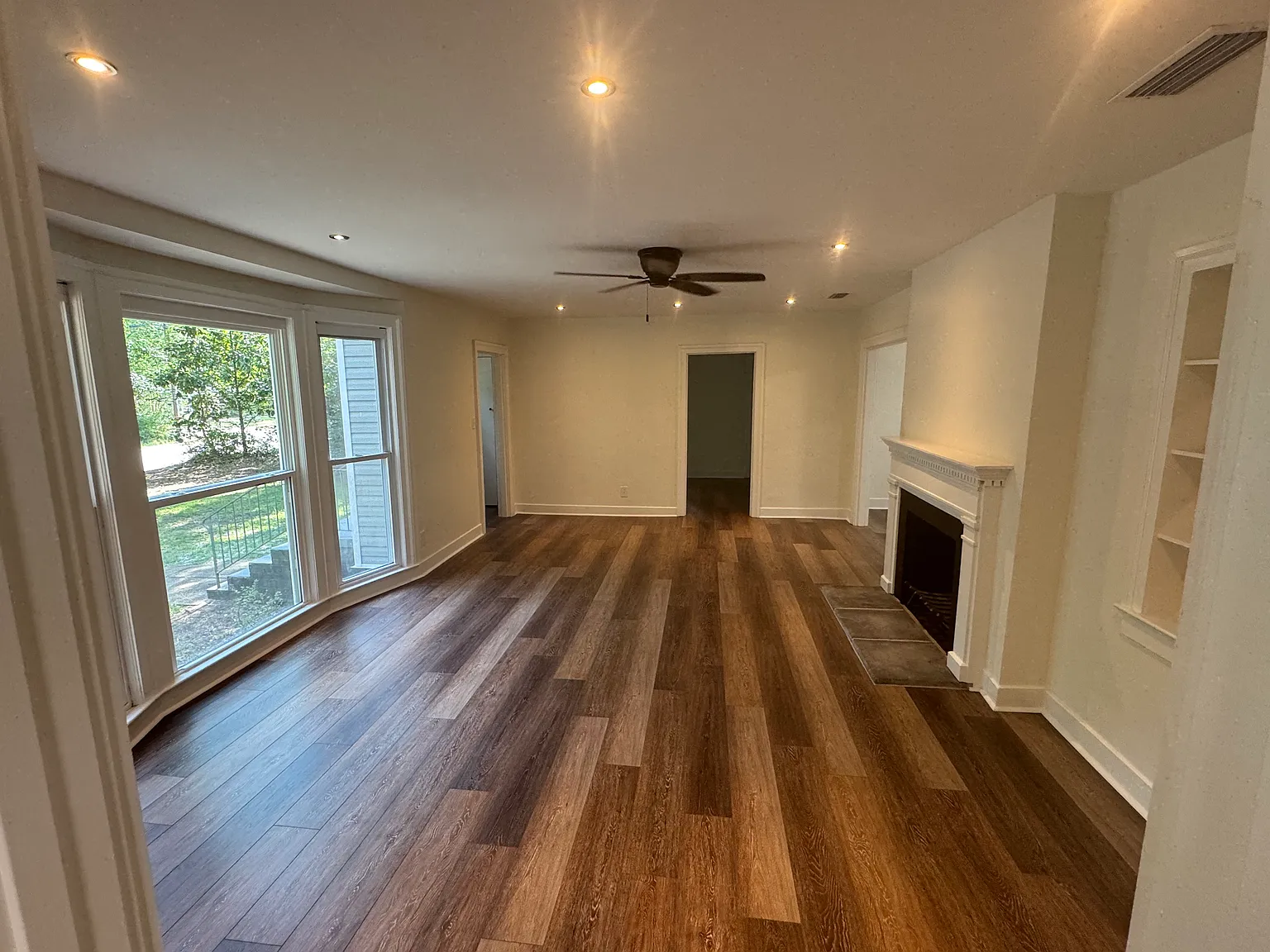3 bed, 1378 sqft, $1,675 — Photo 2