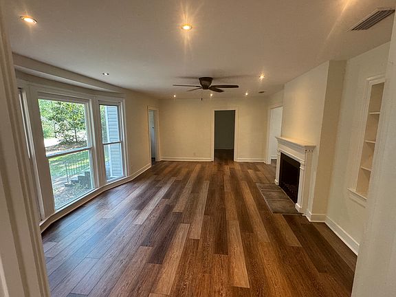 2nd image of 4722 Princeton Dr