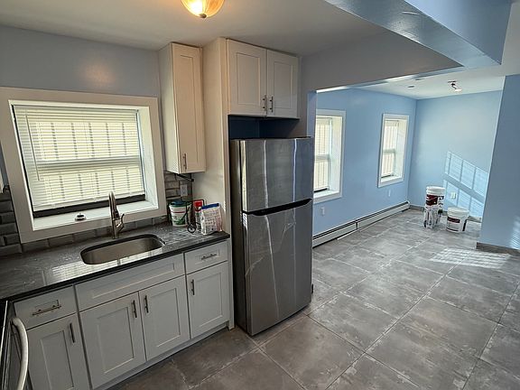 2nd image of 938 Tilden St #1