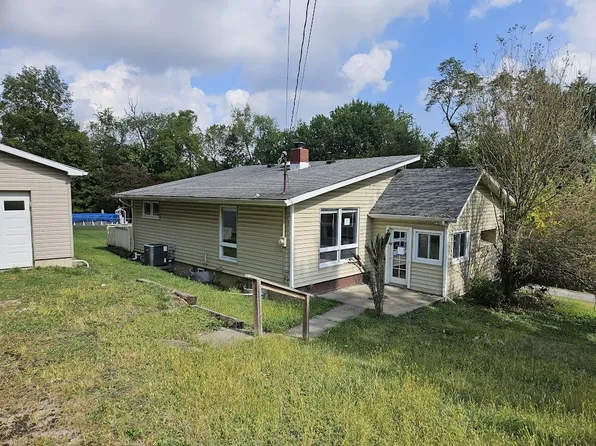 5124 Dorris Dr, Elizabeth, PA 15037