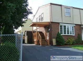 1703 Livingston St, Bethlehem, PA 18017