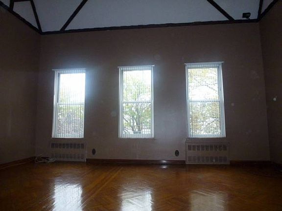 4th image of 1046 77th St #1