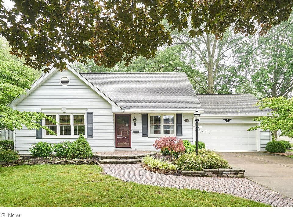 1st image of 223 Longview Dr
