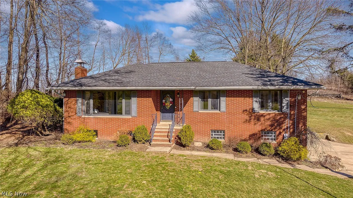 1065 Etter Rd photo 1
