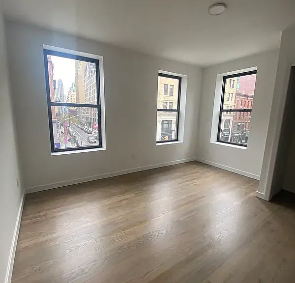 92 Court St #3 — Photo 2