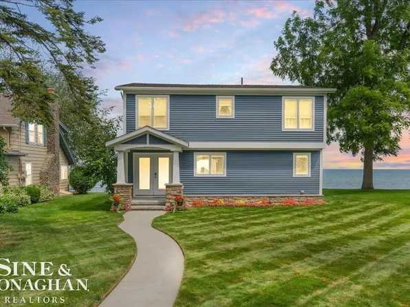 241 S Lake St, Port Sanilac, MI 48469