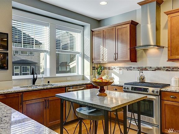 5th image of 1340 Brooklyn Walk NE #13.5