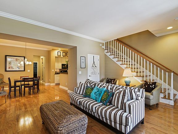 4th image of 1417 Eastover Loop