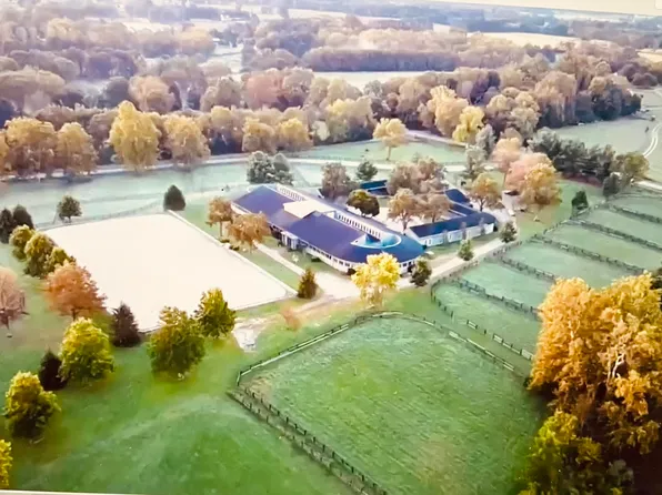 3783 Briar Hill Rd, Lexington, KY 40516