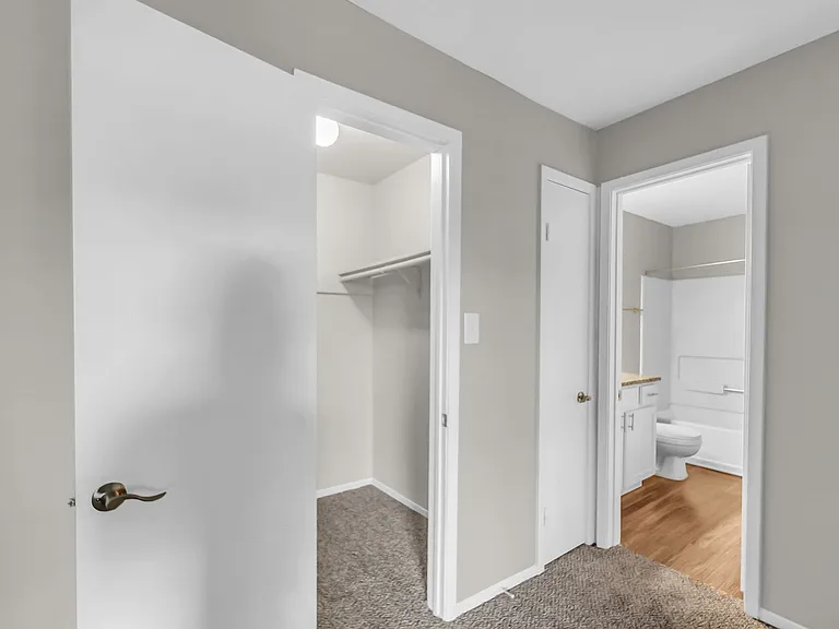The Nova Apartments — Photo 7