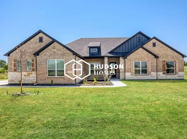 317 Slimp Blf, Azle, TX 76020