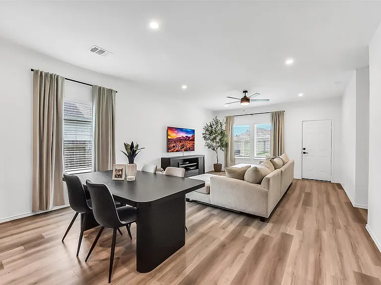 14816 Crimson Peak Ln — Photo 11