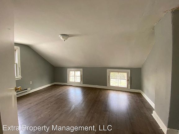 4th image of 442 Saint Mary St