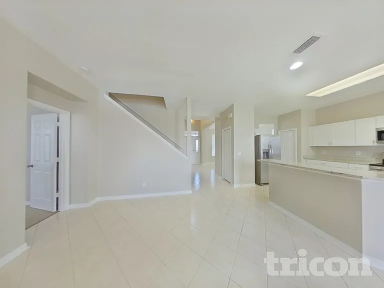 8306 Moccasin Trail Dr — Photo 2