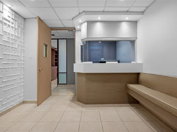 301 Gallardo Building 204, San Juan, PR 00901