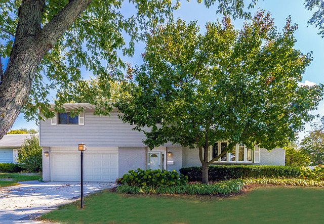 1st image of 591 Garys Dr