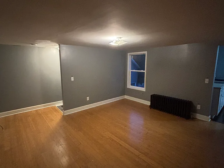 122 Cuyler St #3 — Photo 1