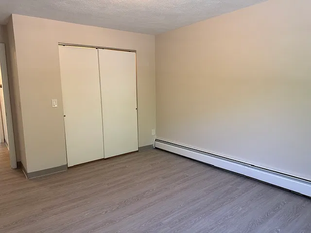 2 bed, 1000 sqft, $1,950 — Photo 4