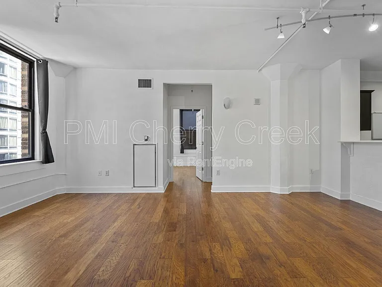 444 17th St #906 — Photo 8
