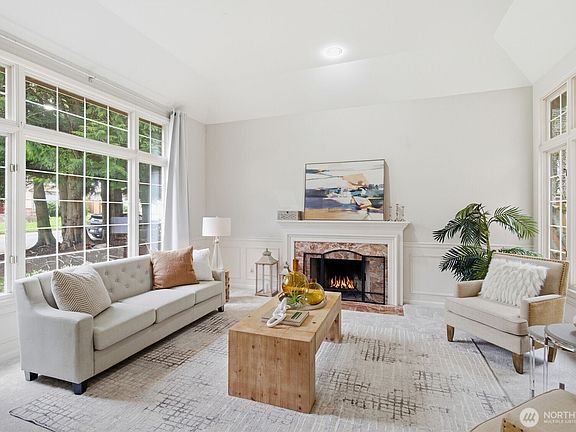 4th image of 22226 NE 19th Street