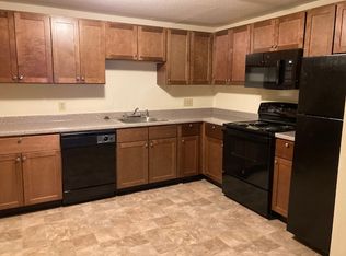 73A Manchester St APT 8, Leominster, MA 01453