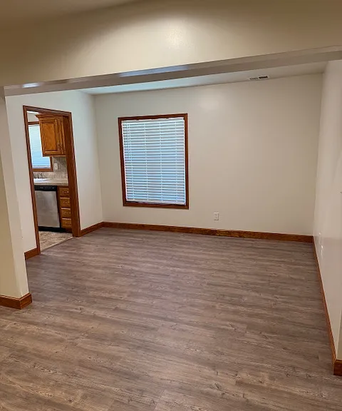 2907 Wallace Ave — Photo 9