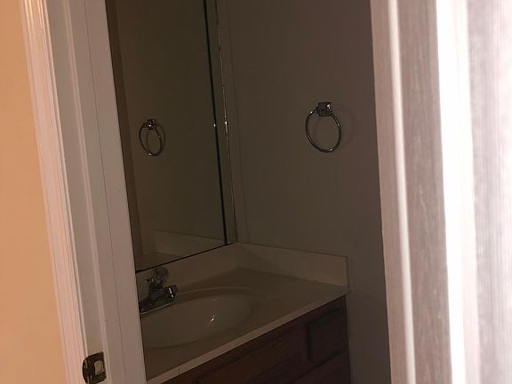 5th image of 3867 Sugar Creek Dr